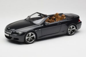 BMW M6 E64 Kabriolett Sapphire Black Kyosho 1:18 80430417424 Metall