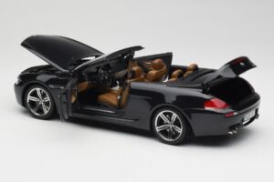 BMW M6 E64 Kabriolett Sapphire Black Kyosho 1:18 80430417424 Metall - pilt 6/9