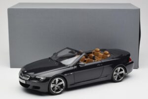 BMW M6 E64 Kabriolett Sapphire Black Kyosho 1:18 80430417424 Metall - pilt 9/9