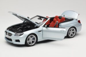 BMW M6 F12 Kabriolett Silverstone Silver Paragon 1:18 8043225656 Metall - pilt 2/8