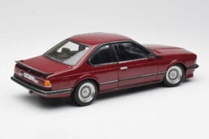 BMW M635 CSi E24 Karmin Punane AUTOart 1:18 70528 Metall - pilt 3/8