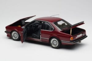 BMW M635 CSi E24 Karmin Punane AUTOart 1:18 70528 Metall - pilt 5/8