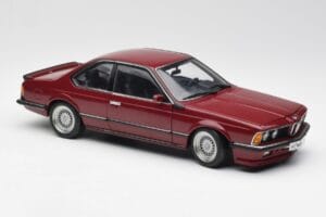 BMW M635 CSi E24 Karmin Punane AUTOart 1:18 70528 Metall - pilt 6/8