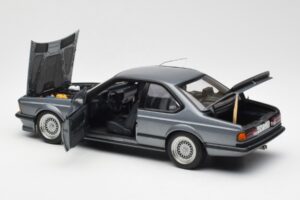 BMW M635 CSi E24 Shadow Line Delphin Metallic AUTOart 1:18 70529 Metall - pilt 5/8