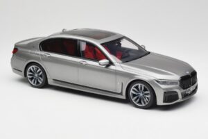 BMW M760i G12 V12 Final Edition Hall GT Spirit 1:18 GT478 Vaik - pilt 4/6