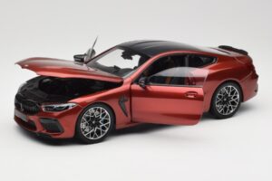 BMW M8 F91 Convertible Storm Bay Metallic Minichamps 1:18 110029020 Metall - pilt 2/8