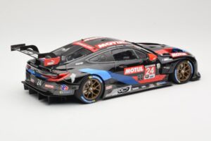 BMW M8 GTE RLL Racing #24 J. Krohn / J. Edwards Class Winners 24 Hours of Daytona 2020 Minichamps 1:18 155202924 Metall - pilt 2/6