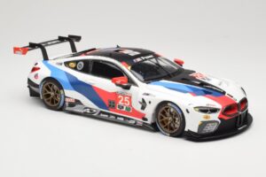 BMW M8 GTE Team RLL C. De Phillippi / B. Auberlen 2nd in Class 12 Hours of Sebring 2018 Minichamps 1:18 155182925 Metall - pilt 4/6