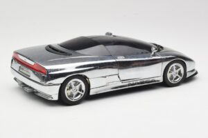 BMW Nazca M12 Chrome Silver Revell 1:18 08916 Metall - pilt 3/8
