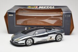 BMW Nazca M12 Chrome Silver Revell 1:18 08916 Metall - pilt 8/8
