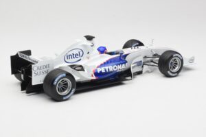 BMW Sauber F1.06 #17 J. Villeneuve Launch Version 2006 Minichamps 1:18 80430413184 Metall - pilt 2/6