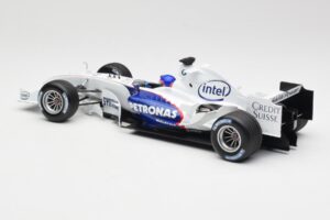 BMW Sauber F1.06 #17 J. Villeneuve Launch Version 2006 Minichamps 1:18 80430413184 Metall - pilt 5/6