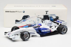 BMW Sauber F1.06 #17 J. Villeneuve Launch Version 2006 Minichamps 1:18 80430413184 Metall - pilt 6/6