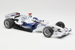 BMW Sauber F1.07 #9 N. Heidfeld Launch Version 2007 Minichamps 1:18 80430426994 Metall - pilt 4/7