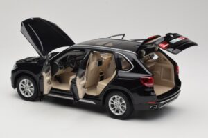 BMW X5 E70 Sapphire Black Paragon 1:18 PA-97071 Metall - pilt 5/8