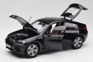 BMW X6 M F86 Must Kyosho 1:18 80432157613 Metall - pilt 2/8