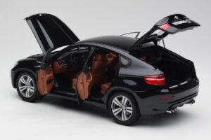 BMW X6 M F86 Must Kyosho 1:18 80432157613 Metall - pilt 5/8