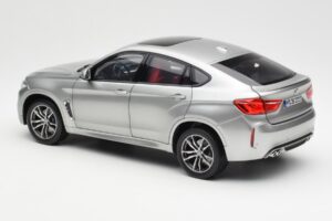 BMW X6 M F86 Donington Hall Metallik Norev 1:18 80432364886 Metall - pilt 7/8