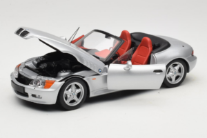 BMW Z3 Kabriolett Hõbedane UT Models 1:18 20402 Metall - pilt 2/8
