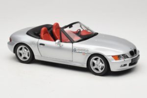 BMW Z3 Kabriolett Hõbedane UT Models 1:18 20402 Metall - pilt 6/8