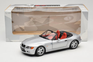 BMW Z3 Kabriolett Hõbedane UT Models 1:18 20402 Metall - pilt 8/8
