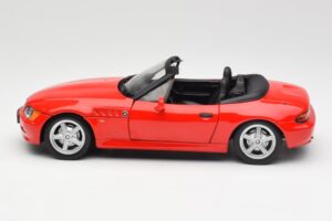 BMW Z3 E36/7 Kabriolett Punane UT Models 1:18 180024330 Metall - pilt 4/8