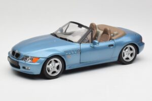 BMW Z3 E36/7 James Bond Goldeneye Sinine Metallic UT Models 1:18 180024336 Metall