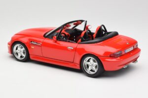 BMW Z3 E36/7 Roadster Punane Bburago 1:18 3349 Metall - pilt 7/8