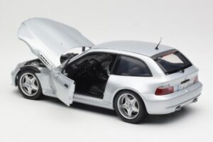 BMW Z3 M Coupe E36/8 Hõbedane UT 1:18 80430020856 Metall - pilt 5/8