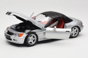 BMW Z3 Roadster 1.8 Hõbedane UT Models 1:18 20404 Metall - pilt 2/8