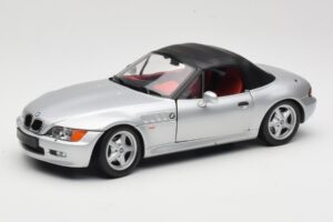 BMW Z3 Roadster 1.8 Hõbedane UT Models 1:18 20404 Metall