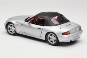 BMW Z3 Roadster 1.8 Hõbedane UT Models 1:18 20404 Metall - pilt 7/8
