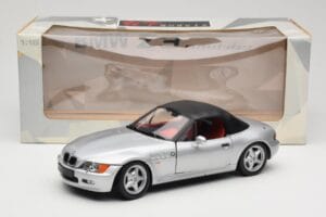 BMW Z3 Roadster 1.8 Hõbedane UT Models 1:18 20404 Metall - pilt 8/8