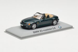 BMW Z3 Roadster 2.8 Tummeroheline Minichamps 1:43 80429421514 Metall - pilt 2/4