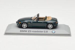 BMW Z3 Roadster 2.8 Tummeroheline Minichamps 1:43 80429421514 Metall