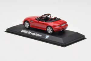 BMW Z3 Roadster 2.8 Punane Minichamps 1:43 BMW004 Metall - pilt 3/4