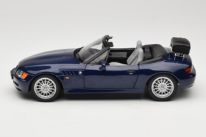 BMW Z3 Roadster Sinine Edasimüüja Väljaanne UT Models 1:18 80439422186 Metall - pilt 4/8