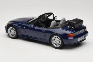 BMW Z3 Roadster Sinine Edasimüüja Väljaanne UT Models 1:18 80439422186 Metall - pilt 7/8