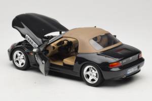 BMW Z3 Roadster Roheline Edasimüüja Väljaanne UT Models 1:18 80439411711 Metall - pilt 5/8