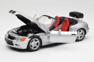 BMW Z3 Roadster Pagasikandjaga Hõbe UT Models 1:18 20407 Metall - pilt 2/8