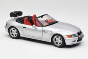BMW Z3 Roadster Pagasikandjaga Hõbe UT Models 1:18 20407 Metall - pilt 6/8