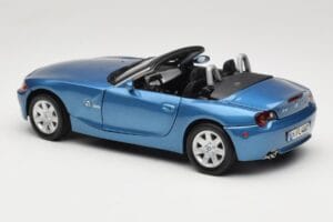 BMW Z4 E85 Sinine Metallic Motormax 1:18 73144 Metall - pilt 7/8