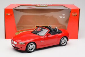 BMW Z4 E85 Roadster Punane Bburago 1:18 34046 Metall - pilt 8/8