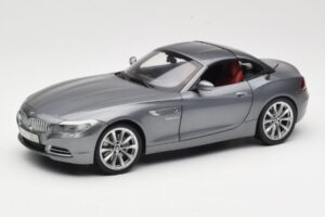 BMW Z4 E89 sDrive 35i Space Grey Metallic Kyosho 1:18 80432147085 Metall