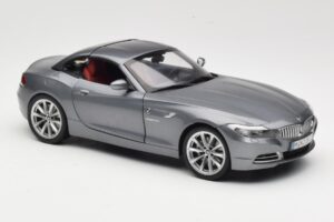 BMW Z4 E89 sDrive 35i Space Grey Metallic Kyosho 1:18 80432147085 Metall - pilt 6/8