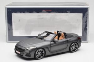 BMW Z4 G29 Hall Metallic Norev 1:18 183270 Metall - pilt 8/8