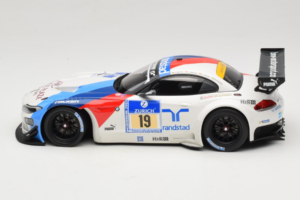 BMW Z4 GT3 #19 Team Schubert J. Muller / D. Muller ADAC 24 Hours Nurburgring 2013 Minichamps 1:18 151132319 Metall - pilt 3/6