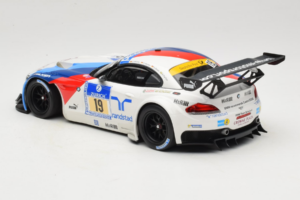 BMW Z4 GT3 #19 Team Schubert J. Muller / D. Muller ADAC 24 Hours Nurburgring 2013 Minichamps 1:18 151132319 Metall - pilt 5/6