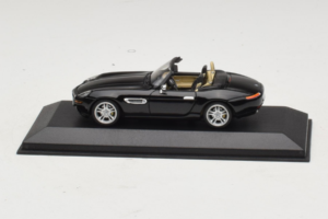 BMW Z8 Kabriolett Must Minichamps 1:43 80420026607-R1 Metall