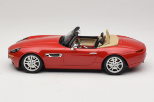 BMW Z8 Punane Minichamps 1:18 155024230 Metall - pilt 3/6